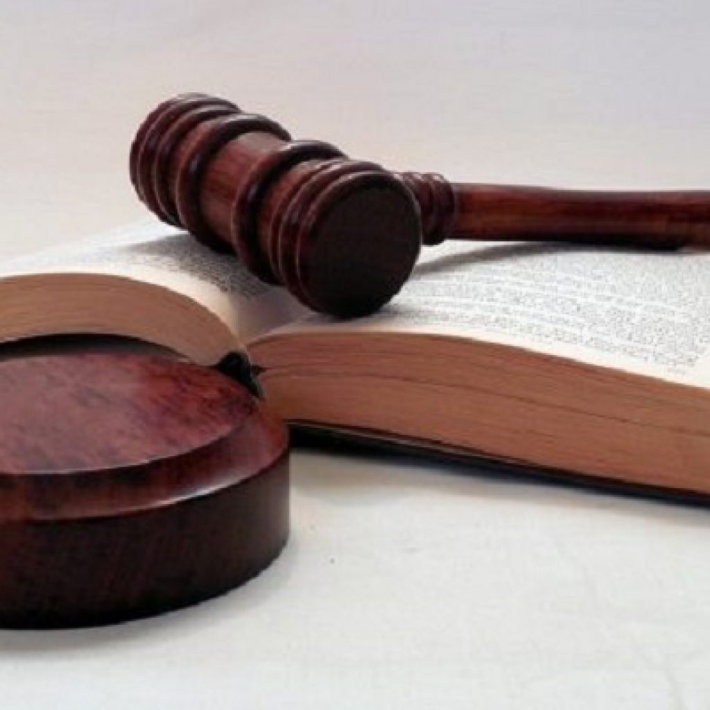 ilustração TST sobre cartão de ponto