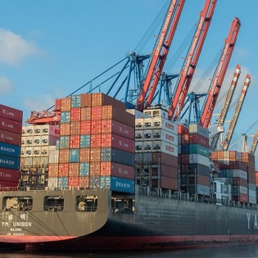 ilustração navio cargueiro